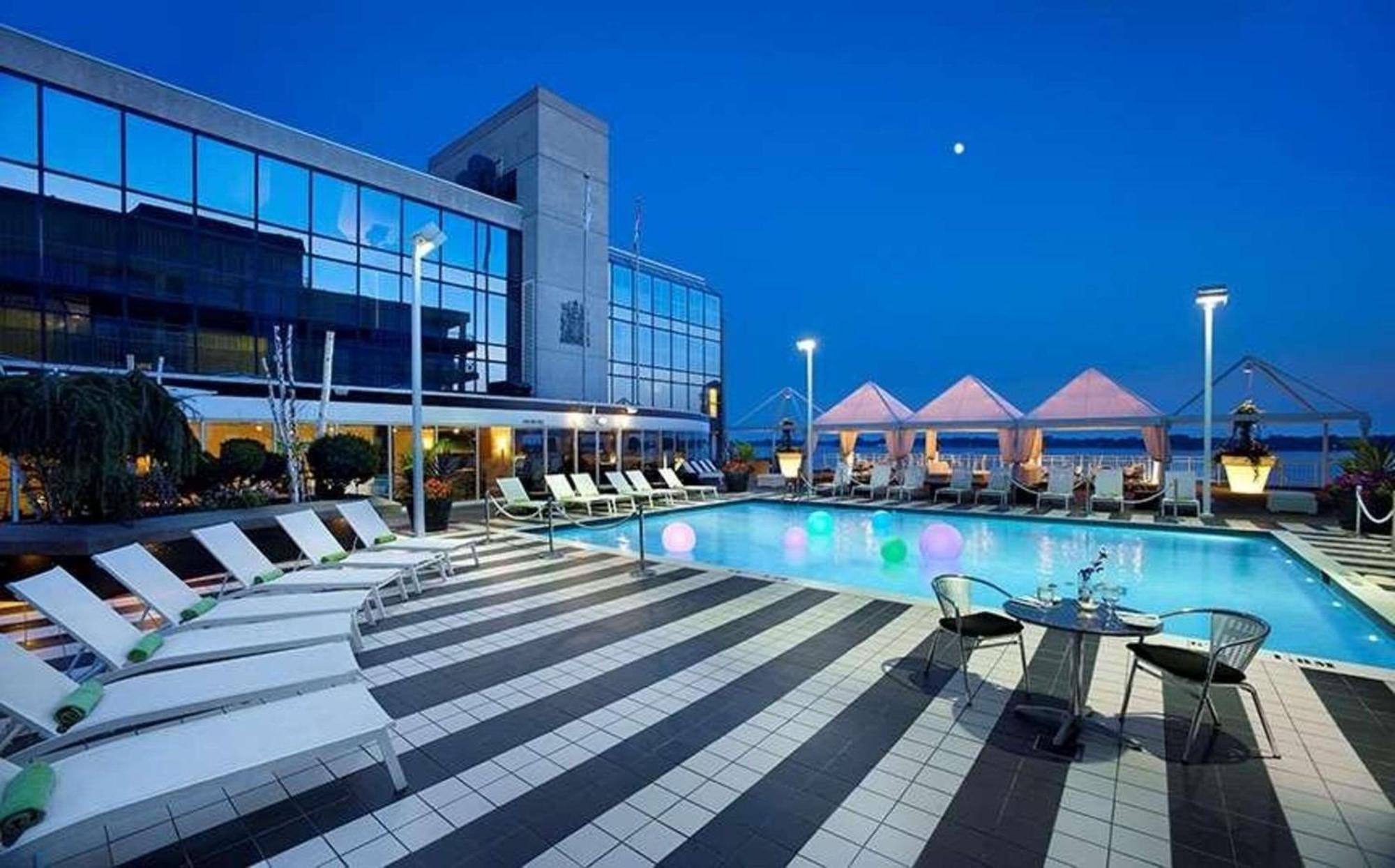 Radisson Blu Toronto Downtown Hotel Ngoại thất bức ảnh