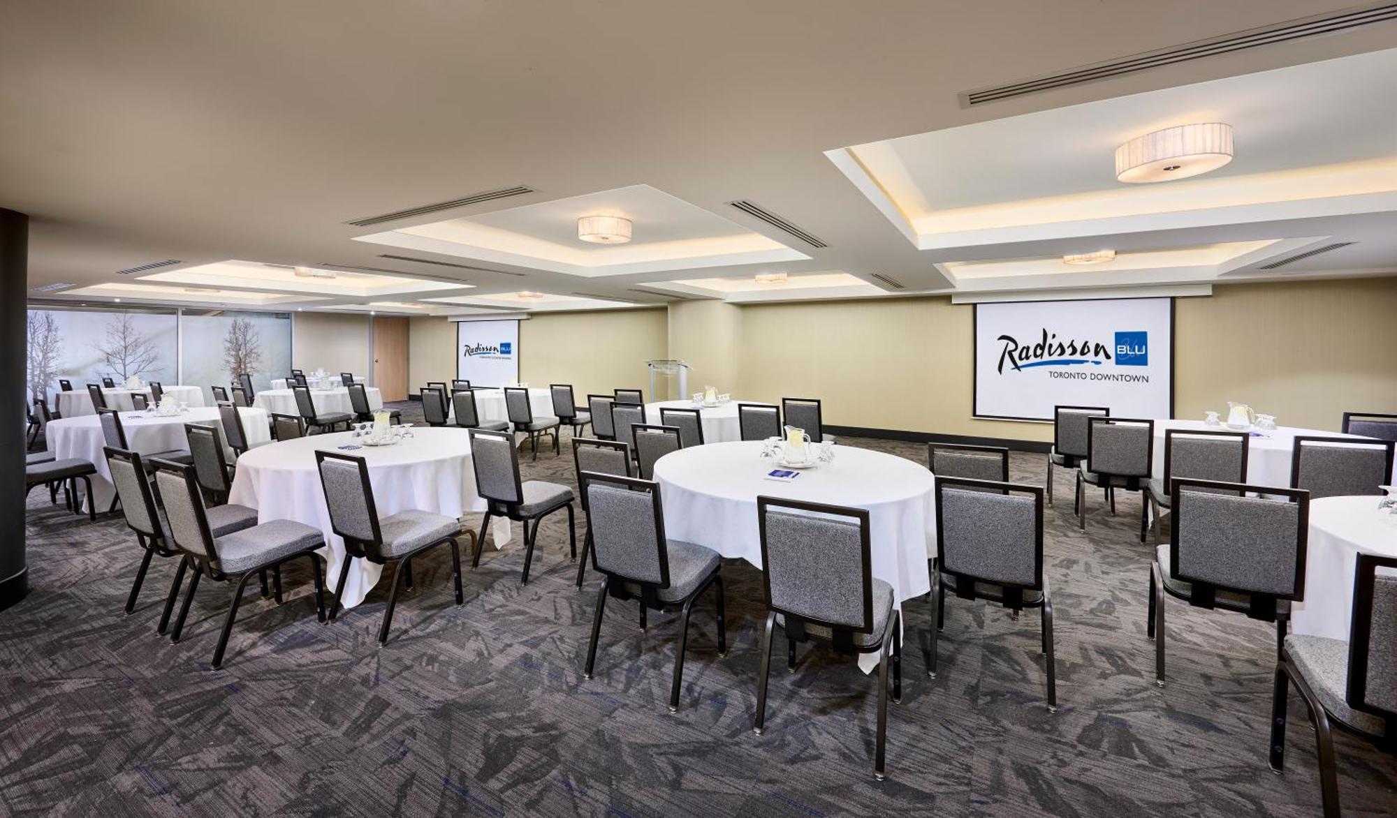 Radisson Blu Toronto Downtown Hotel Ngoại thất bức ảnh