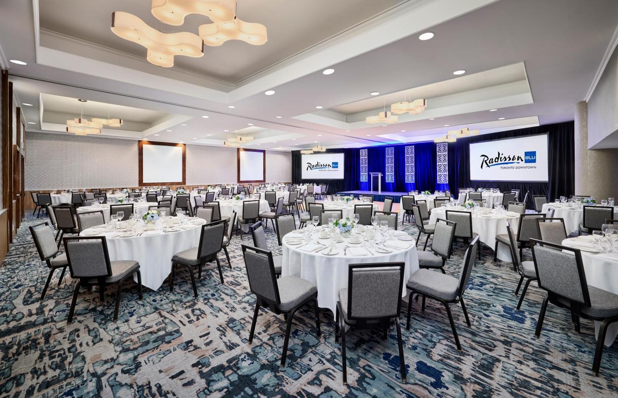 Radisson Blu Toronto Downtown Hotel Ngoại thất bức ảnh