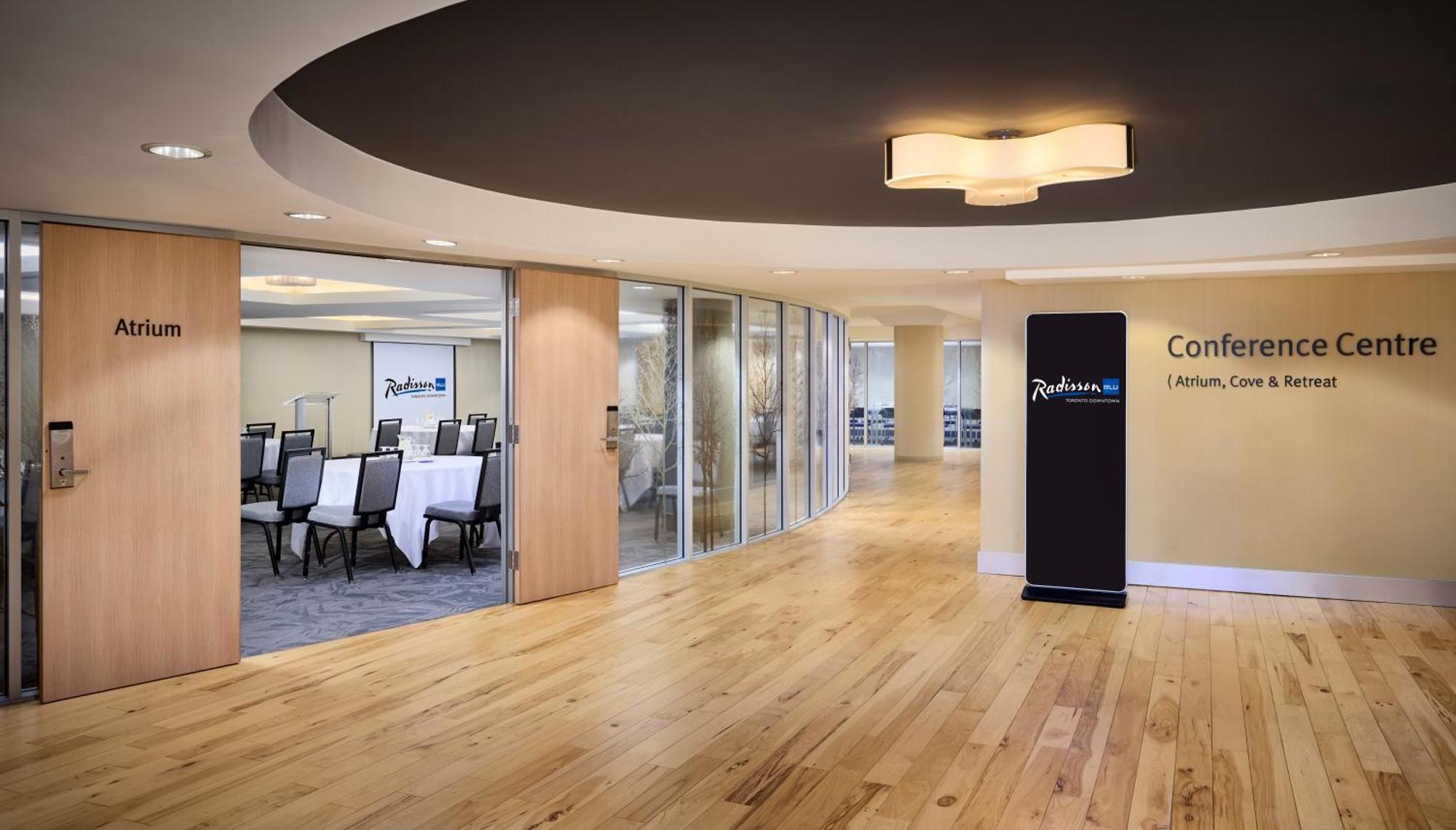 Radisson Blu Toronto Downtown Hotel Ngoại thất bức ảnh
